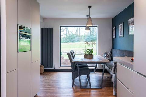 9 Pointers Hill, Westcott, Dorking, RH4 3PF