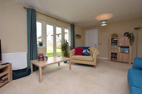 12 Herdman Place, Rattray, Blairgowrie, PH10 7FB