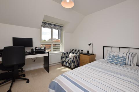 12 Herdman Place, Rattray, Blairgowrie, PH10 7FB