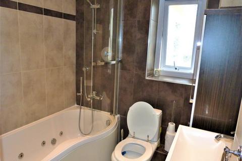 20 Shelley Court, Waltham Abbey, EN9 3JG