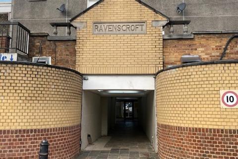 2 bedroom apartment to rent, Ravenscroft, Broxbourne
