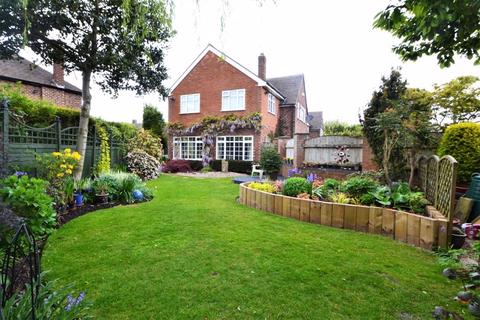 37 Appleton Drive, Greasby, Wirral, CH49 1SJ