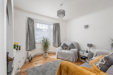 62 Albert Road, Horley, RH6 7JA
