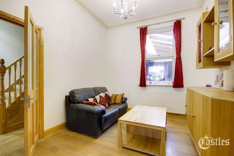 17 Livingstone Road, London, N13 4SD