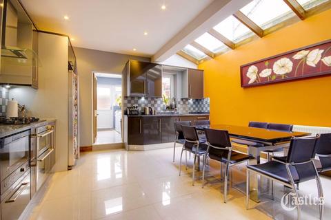 17 Livingstone Road, London, N13 4SD