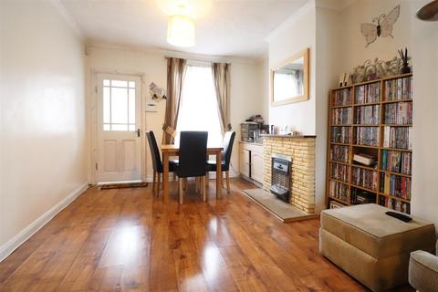 8 Howard Road, Dartford, DA1 1XH