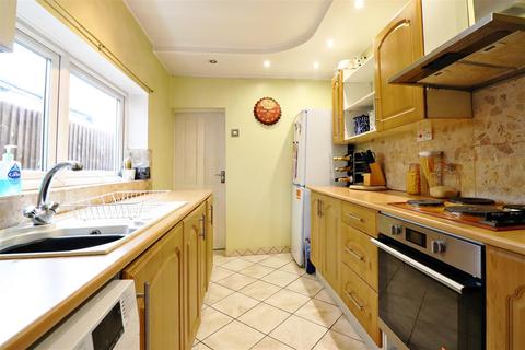 8 Howard Road, Dartford, DA1 1XH