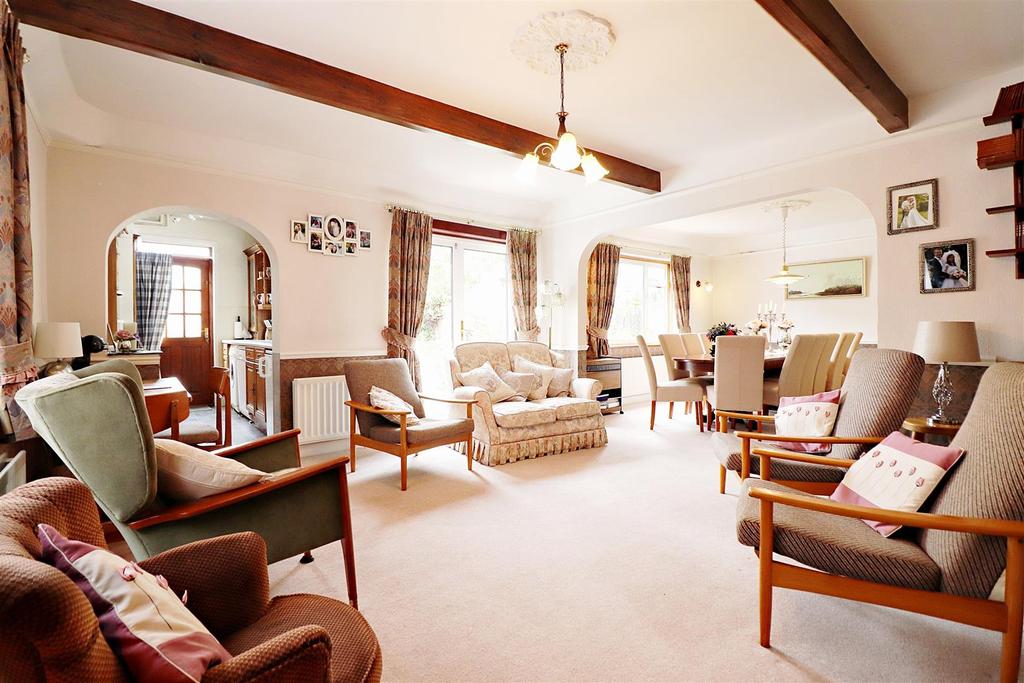 Arbuthnot Lane, Bexley 5 bed detached house £700,000