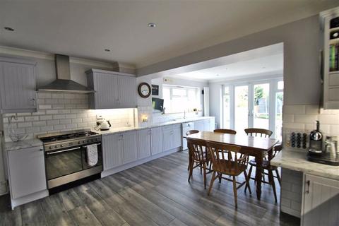 4 New Road, Meopham, Gravesend, DA13 0LS