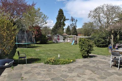4 New Road, Meopham, Gravesend, DA13 0LS