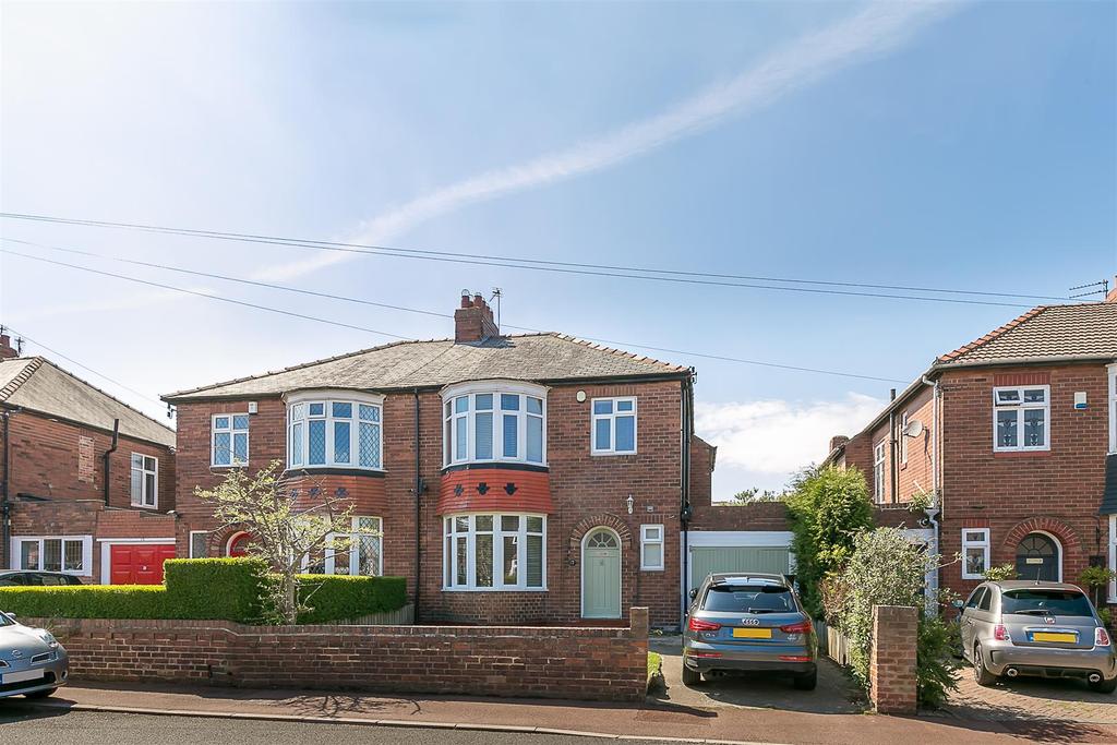 Braintree Gardens, Kenton, Newcastle upon Tyne 3 bed semidetached