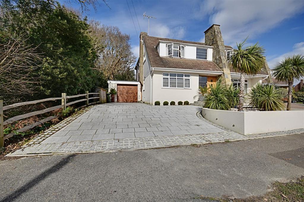 Hawkhurst Way, BexhillOnSea 4 bed detached house £615,000