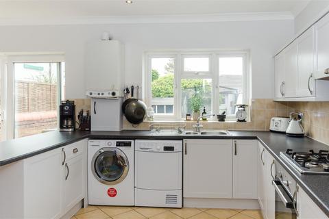 51 Hull Road, Withernsea, HU19 2DY