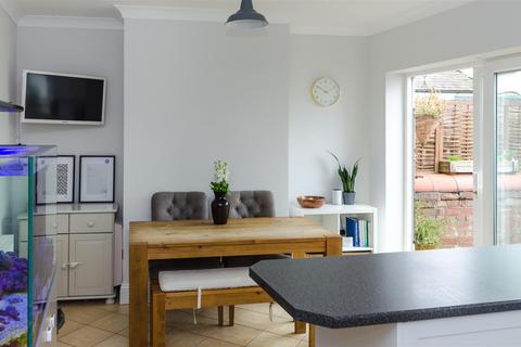51 Hull Road, Withernsea, HU19 2DY