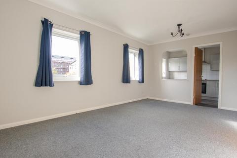 2 bedroom flat to rent, Fishergate, York, YO10 4AR