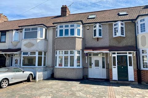 6 Rom Crescent, Romford, RM7 0PL