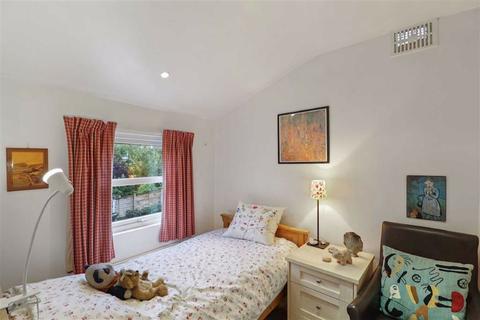 41 Raleigh Road, London, SE20 7JE