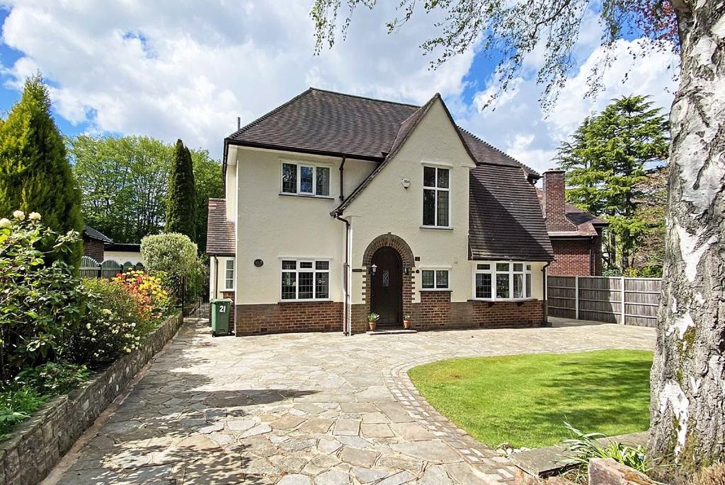 Carlton Road, Hale, Cheshire 4 bed detached house £850,000