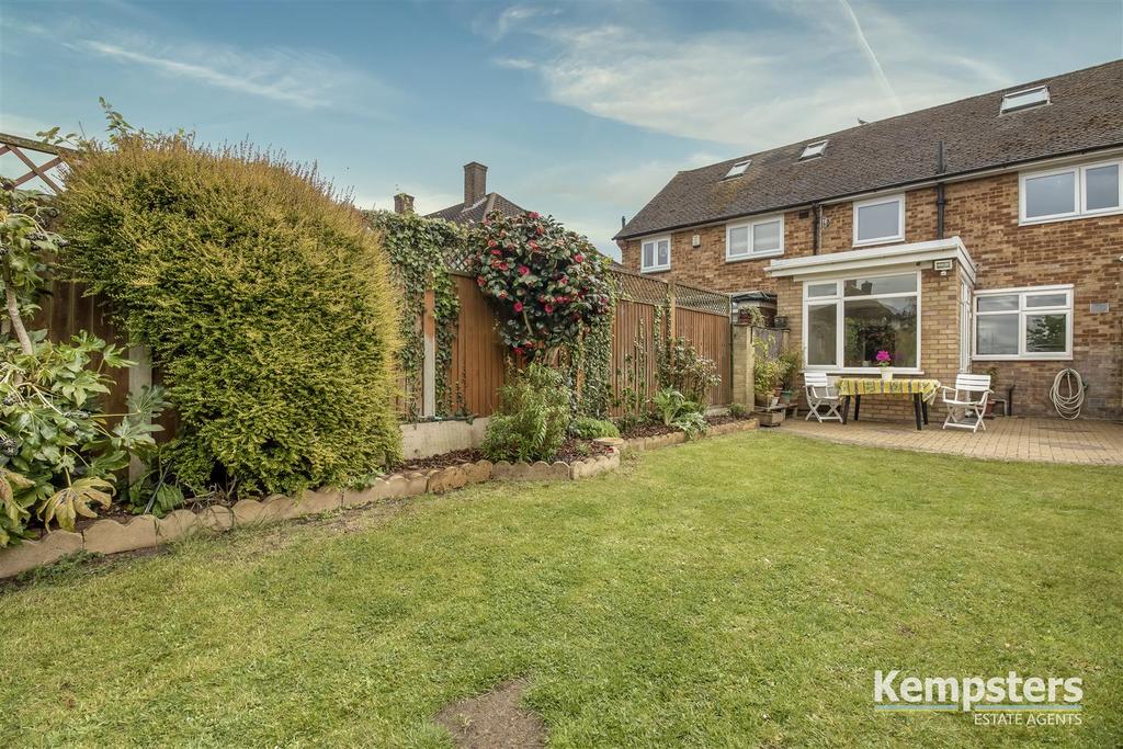 Rear Garden 6.jpg