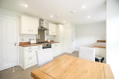 6 Bluebrook Avenue, Hambleton, Poulton-le-fylde, FY6 9FG