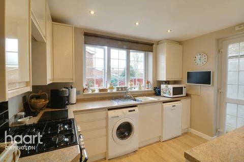 27 Finucane Drive, Orpington, BR5 4ED
