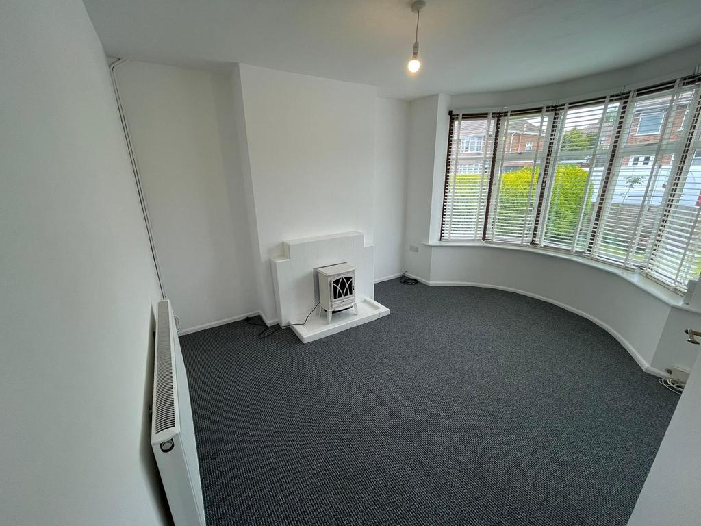 Ashcroft Road, Ipswich IP1 3 bed semidetached house £1,000 pcm (£231 pw)