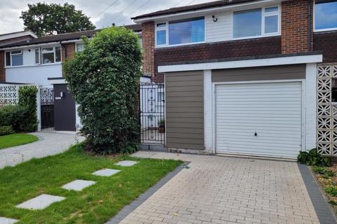 undefined, Thames Ditton,  Surrey,  KT7