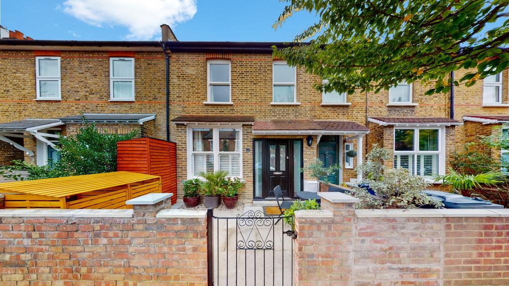 Hessel Road, Ealing, W13 2 bed flat £1,650 pcm (£381 pw)