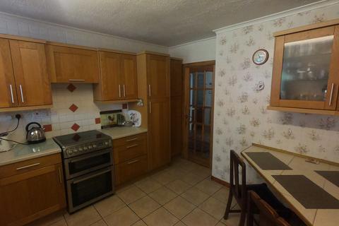 14 High Pleasance, Larkhall, ML9 2HJ