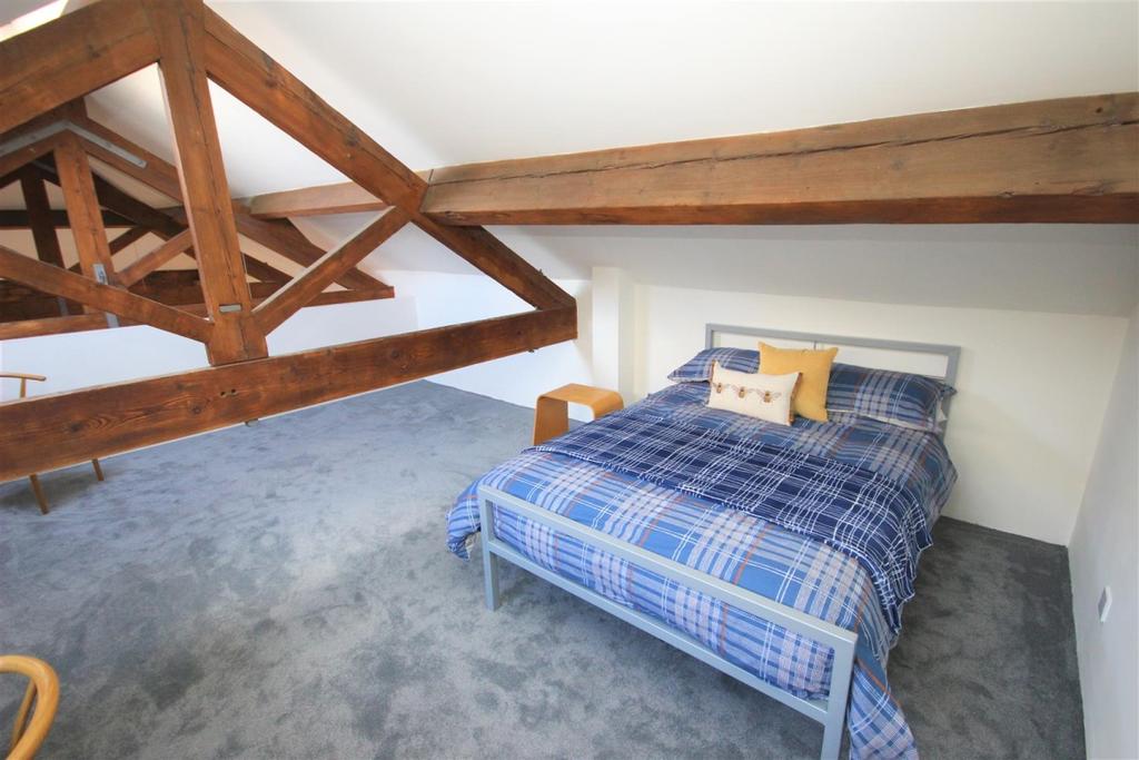Gallery bed 1 of ...