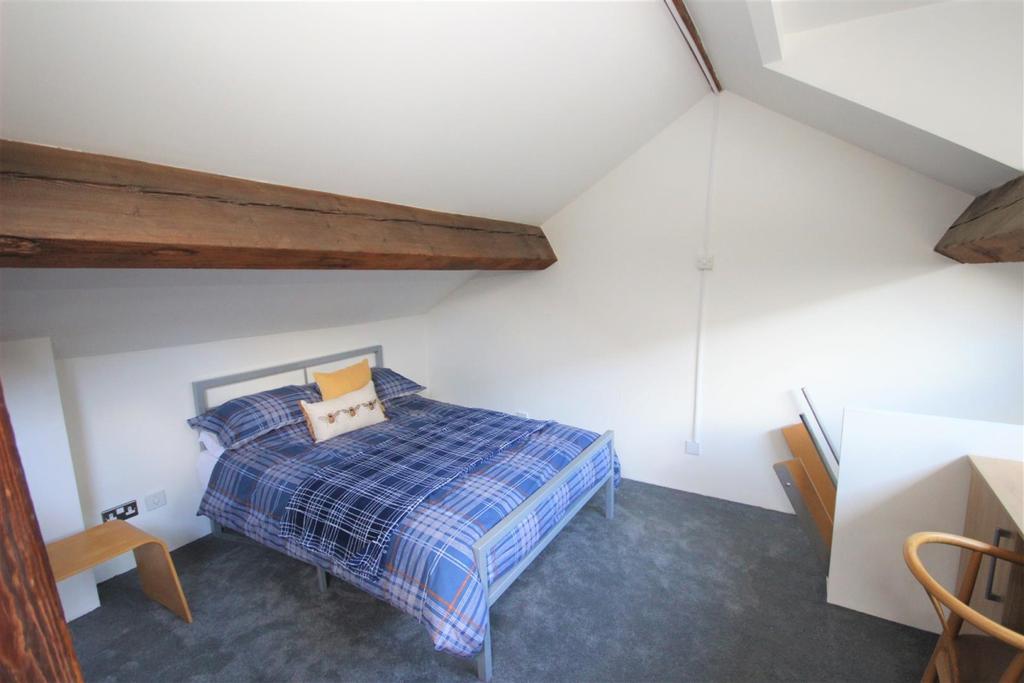 Gallery bed 2 of ...
