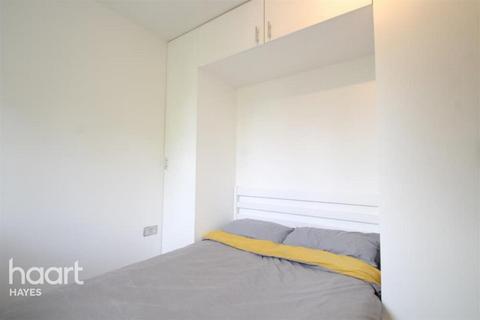 1 bedroom apartment to rent, Willenhall Drive, Hayes