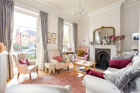 33 Leckhampton Road, Cheltenham, GL53 0BD