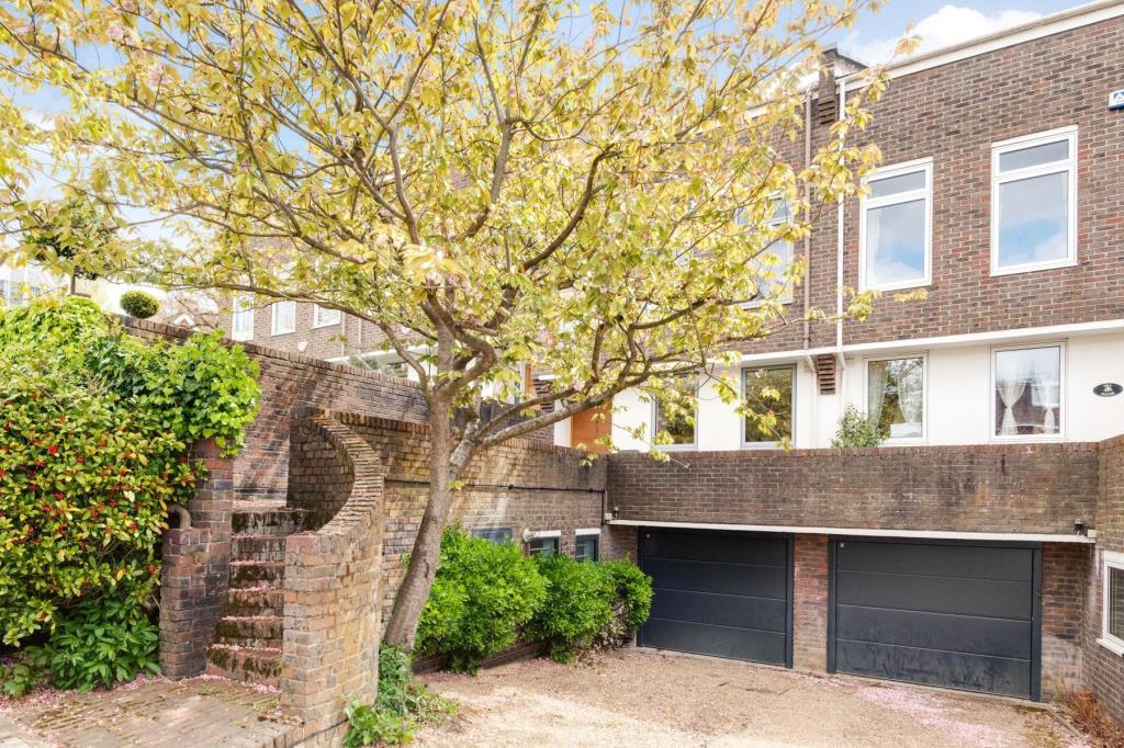 Oakhill Avenue, Hampstead, London, NW3 4 bed terraced house £4,000,000