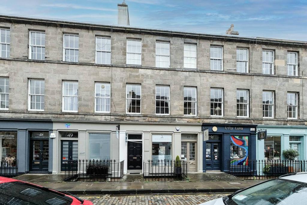 47/1 William Street, EDINBURGH... 3 bed flat £395,000