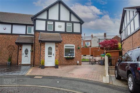 48 Clitheroe Close, Heywood, OL10 4XF