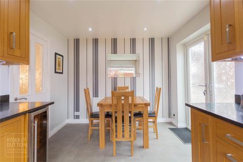 48 Clitheroe Close, Heywood, OL10 4XF