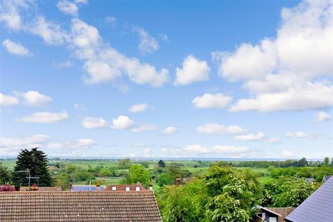 3 Admirals Walk, Minster On Sea, Sheerness, ME12 3AY