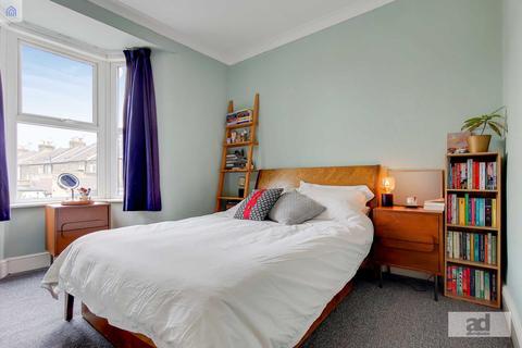 72 Elm Road, Leytonstone, London, E11 4DW