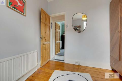 72 Elm Road, Leytonstone, London, E11 4DW