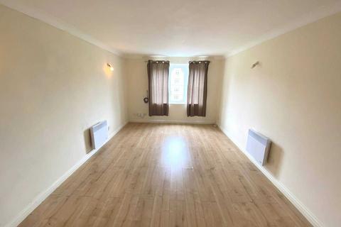 2 bedroom flat to rent, Trinity House, Borehamwood
