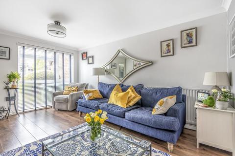2 Drake Close, Horsham, RH12 5UB