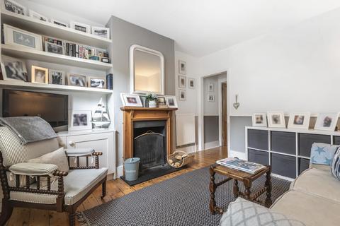 54 Queens Road, Thames Ditton, KT7 0QX