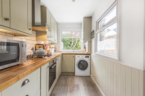 54 Queens Road, Thames Ditton, KT7 0QX