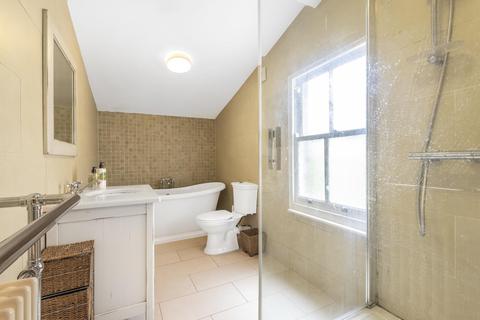 54 Queens Road, Thames Ditton, KT7 0QX