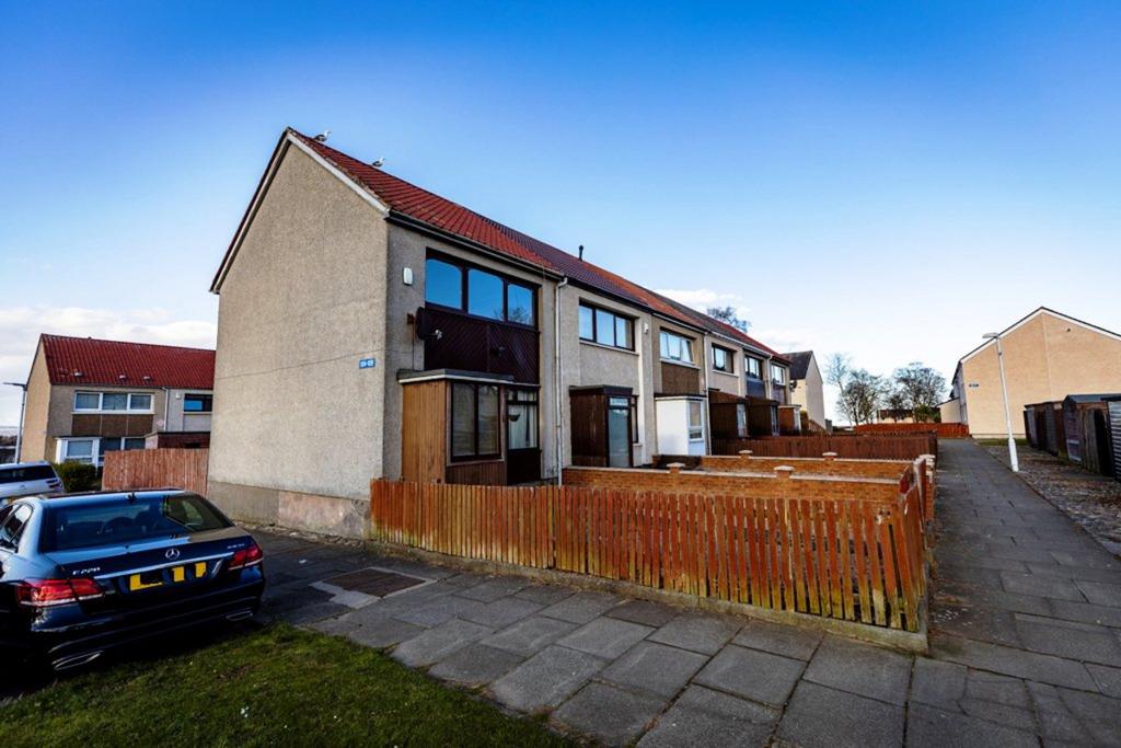 Craigmount, Kirkcaldy, KY2 2 bed end of terrace house £98,999