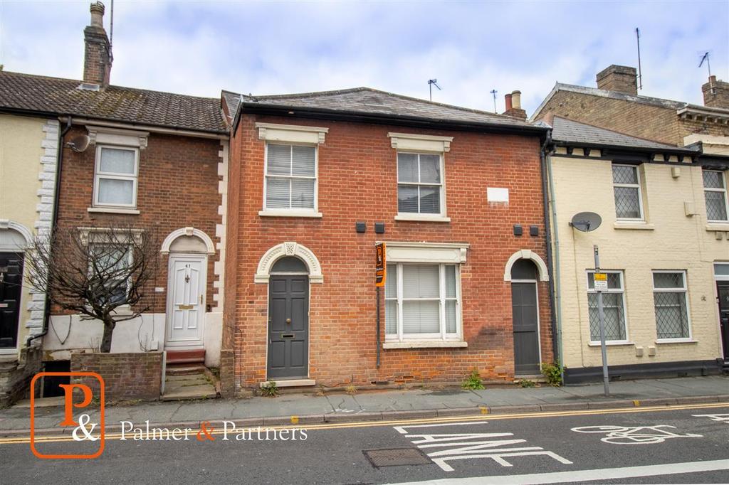 Maldon Road, Colchester CO3 4 bed terraced house £220,000