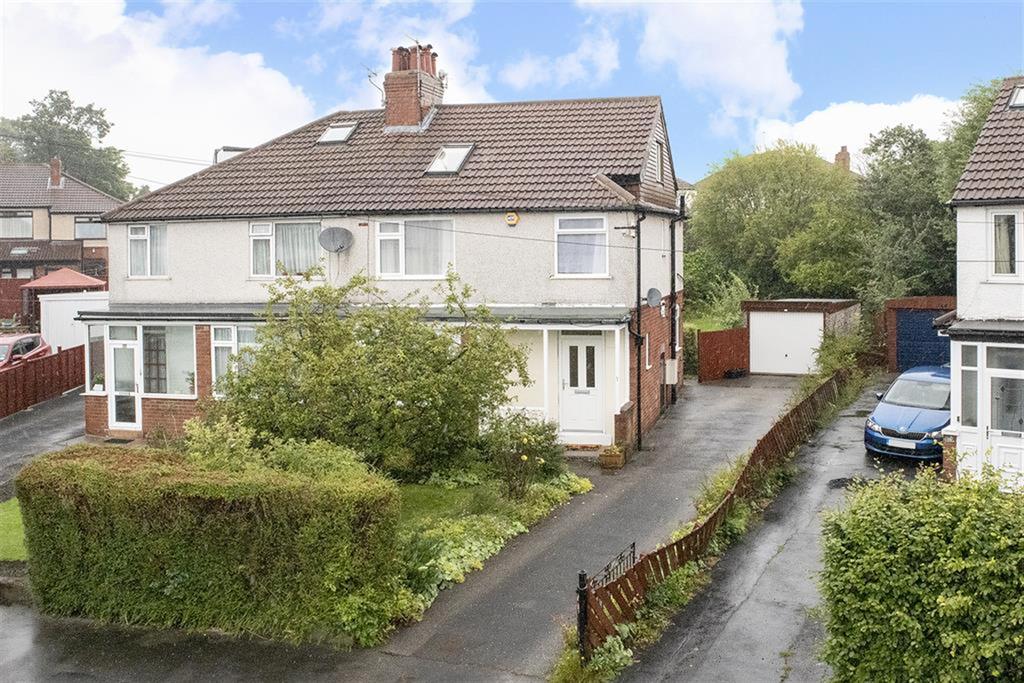 Talbot Crescent, Roundhay, Leeds, LS8 1AL 4 bed semidetached house £