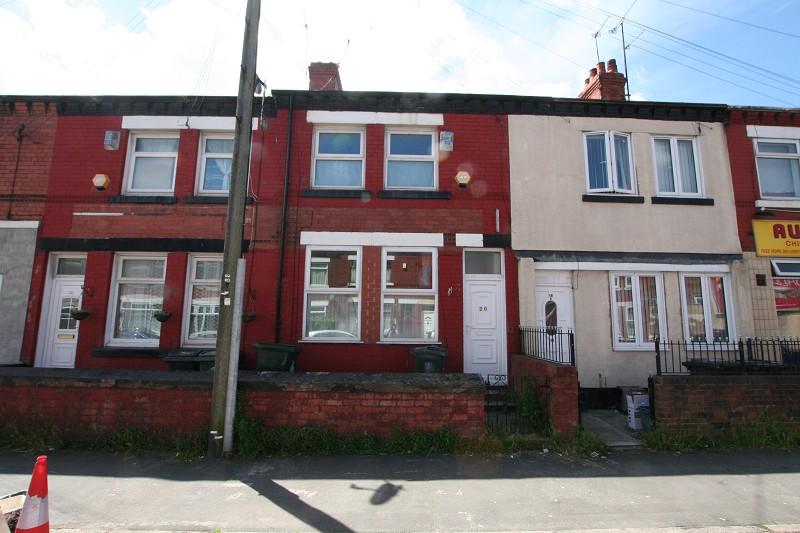 Cambridge Road, Ellesmere Port... 2 bed terraced house £525 pcm (£121 pw)