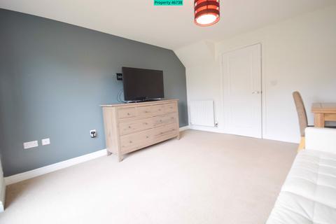 12 Corrib Road, Nuneaton, CV10 0QF